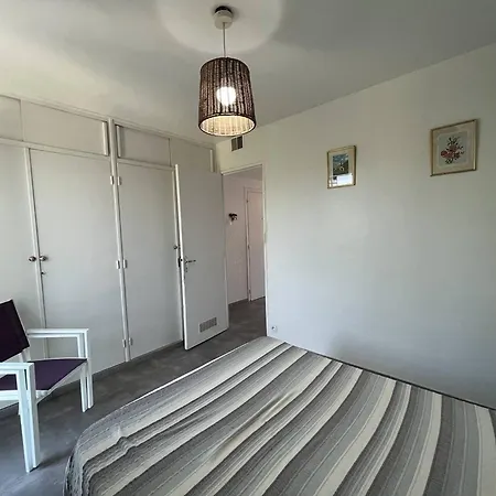 Apartment Renove T3, 6 Couchages, Proche Et Commerces, Parking Securise, Animaux Acceptes - Fr-1-106-56 *