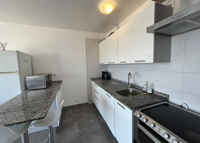 Renove T3, 6 Couchages, Proche Et Commerces, Parking Securise, Animaux Acceptes - Fr-1-106-56