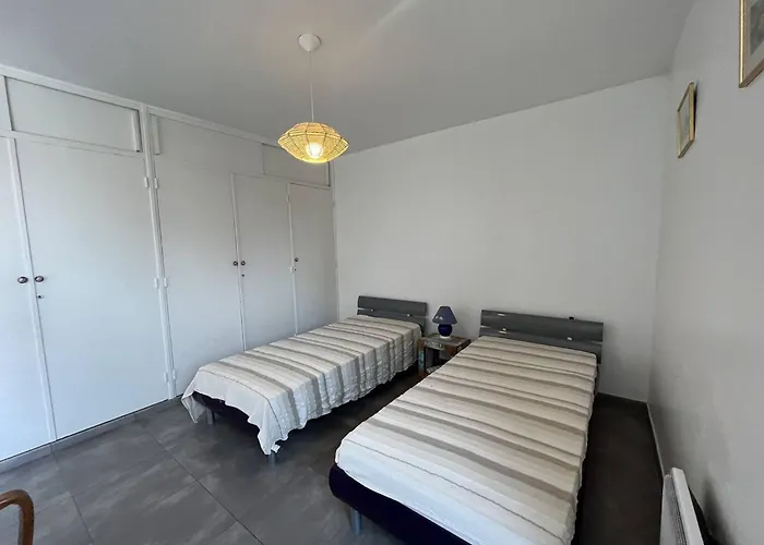Renove T3, 6 Couchages, Proche Et Commerces, Parking Securise, Animaux Acceptes - Fr-1-106-56
