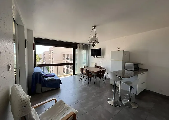 Apartmán Renove T3, 6 Couchages, Proche Et Commerces, Parking Securise, Animaux Acceptes - Fr-1-106-56 *